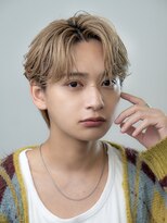 オーシャントーキョーオーバー(OCEAN TOKYO OVER) 韓国ヘアカルマニュアンスコンマバングセンターパート黒髪ウルフ