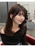 レイヤーカット 顔まわりカット 20代 ミディアム