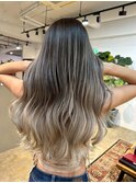 smoky beige balayage