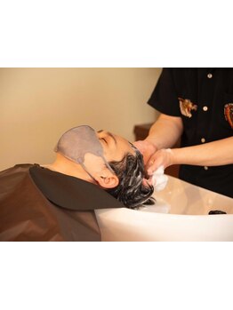 【大人気♪】Greenleafの頭皮ケアヘッドスパで気になる頭皮の匂いもOFF◎フェイスケアも好評！