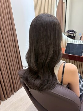 ネウィ/ジャム 三宮(newi/JAM) 大人かわいいエギョモリ×ひし形シルエット