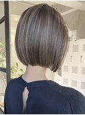 横浜西口イルミナカラー切りっぱなしボブアッシュベージュ40代