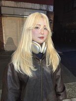 ベル(BEL)&nbsp;抜きっぱなし/ホワイトブロンド/レイヤーカット/顔まわりレイヤ