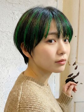 エノア 東京(ENORE) ブリーチあり◎緑のハイライトで鮮やか発色