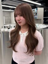 シィム(CYM) 透明感ブラウンアッシュ/レイヤーカット/艶髪/顔まわりカット