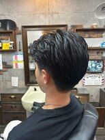 アールズ ヘア(R's hair)&nbsp;MEN’S HAIR/サーフカール/刈り上げセンターパート/印西