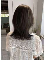 シプレ(cipre) アッシュグレー×くびれミディアム