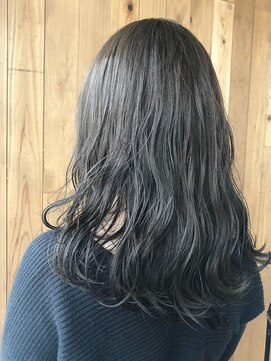 ピーブランズヘアー メイノハマ リチェッタ(P-brands hair meinohama Ricetta) トレンドカラーブルーアッシュ