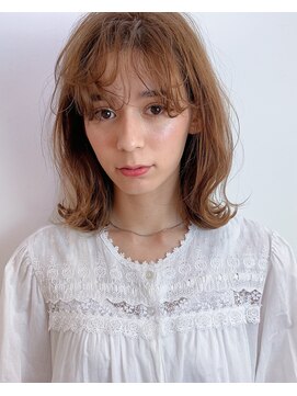 グッデイ ヘアー(GOOD DAY HAIR) 小顔 ワンサイドショート ブランジュ ハイライト ダブルバング