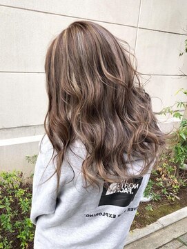 カルフール ロコ 草加西口店(Carrefour LOCO) LAハイライトメッシュ/ミルクティーカラー/ケアブリーチ