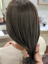 インビテーション(invitation) オリーブグレージュ