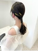 暗髪と金色の相性が抜群！タイトなスタイルでかっこよく