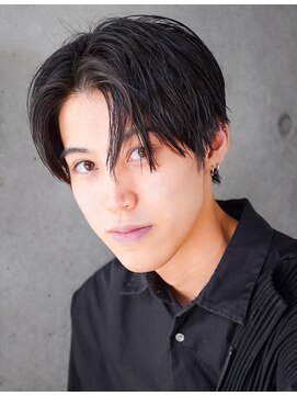 アルファ 新宿(alpha) フェザーパーマ/刈り上げセンターパート/サーフカール[新宿]