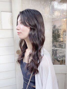 アミュレ(Amule) 大人ガーリー透明感艶感アップ秋冬人気暗髪カラーワンレンロング