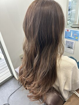 エルパライソ リフォ(Elparaiso Reff) ゆる巻きスタイル