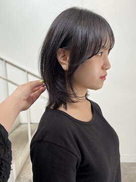 アクアオモテサンドウ(ACQUA omotesando) △大人可愛い韓国風ミディアムレイヤーカットブルーブラック