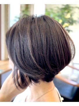 ココモ(cocomo) 丸みショートヘア