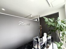 受付。お客様に合わせた商品も多数取り揃えてます。