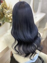 ラビス(Lovis)&nbsp;黒髪カタログ/ボブルフ/ネビージュ/小顔に見せるヘア/ワンレン