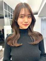 プラチナ(PLATINA) 薄め前髪ベージュレイヤーカットハッシュカットサイドバング