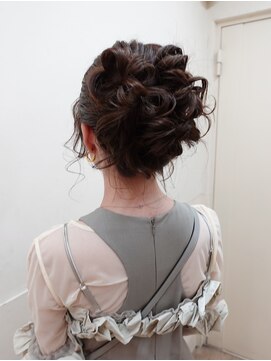 ネアー 新潟(NEER) アプリコットオレンジ/くびれヘア/レイヤーショート［新潟］