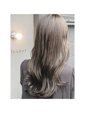 エレノア 新宿新南口(Eleanor) 【ロング暗髪】透明感抜群！大人女子のためのアッシュグレージュ