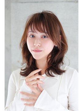 エミュ 表参道 青山(emu) くびれヘア大人レイヤーミディアム顔まわり小顔表参道