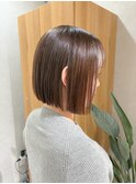 ぱつッと顎ボブ