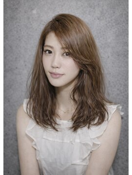 テラ(terra) ミディアムレイヤー×アッシュベージュ