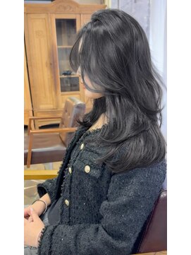 ピア(Pia) 透明感ブルーブラック×レイヤー