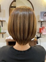 ヴィアンカ(Vianca) 大人ショートボブ