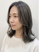 ヌードルバイコア(noodle by CoRe.gn)&nbsp;韓国風ハイライト白髪ぼかしグレージュくびれミディ夏カラー