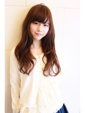 バトンヘアー(Baton HAIR) 【Baton HAIR】 暗髪カラーで大人かわいいフェミニンロング