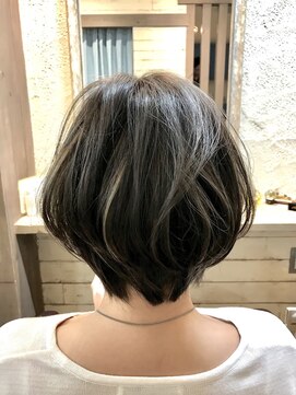 フィックスヘアー なんば(FIX-hair) ハイライトグレージュ/グレージュアッシュ/アッシュブラック