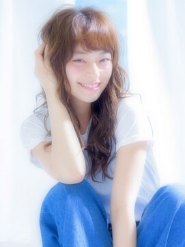 アイビー(Ivy) 簡単スタイリングの無造作ウェーブ　ロング