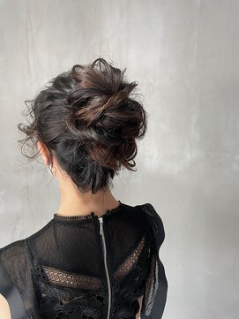 ウィロウ(WILLOW) 2022SS/ hairmakeWILLOW アップヘア01