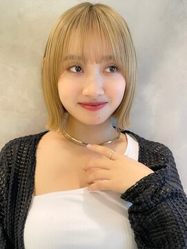 トルネード(TORNADO) 大人可愛い似合わせカット切りっぱなしボブベージュカラーM0816