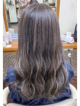 フリーズ 千鳥橋店(Freez) ナチュラルハイライト