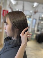 ヘアストーリー レオ(Hair Story RE:O) 結んだら隠れるイヤリングカラー