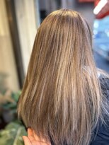 プラス エー(PLUS A)&nbsp;グレージュハイライトカラー