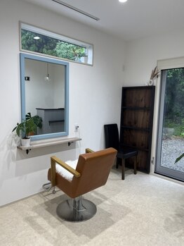 キラ(KiRA)の写真/《大型サロンが苦手な方》1席のみのプライベートsalon＊完全プライベート空間でリラックス♪至福のひと時を