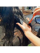 美髪エステ改善で艶髪ケア