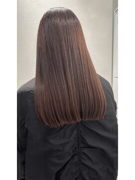 ルアン(Leun) 髪質改善トリートメント×切りっぱなしロング