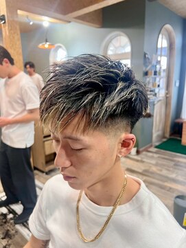 スタンドバーバー 柏(STAND BARBER) サーフカール/スパイキーショート/ブルーブラック/柏<理容室>