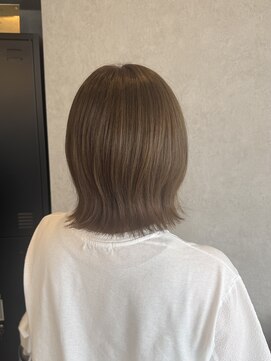 ラリス(Ralis) 透明感たっぷりのアッシュカラー