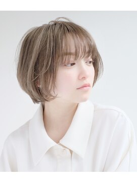 ラミ(L'ami) ☆ ベージュ ＆ 透明感カラー ☆小顔ショートボブ☆