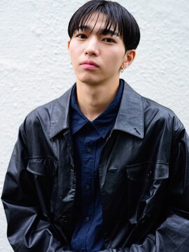 カンナ(Canna) サイドグラデーション/センターパート/スリークショート/メンズ