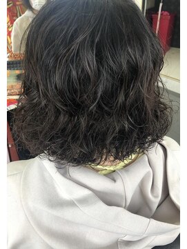 マドゥーズ ヘアショップ(Madoo's hair shop) 切りっぱなしボブパーマ