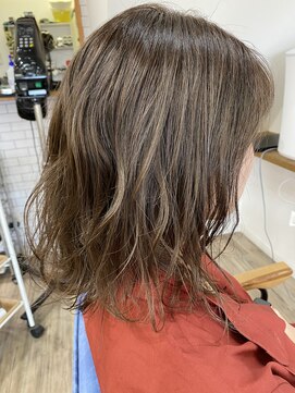 アンド ローバー(and LOVER) ハイライトボブ