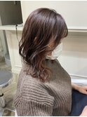 《tomi》ミディアムレイヤー×コーラルピンク
